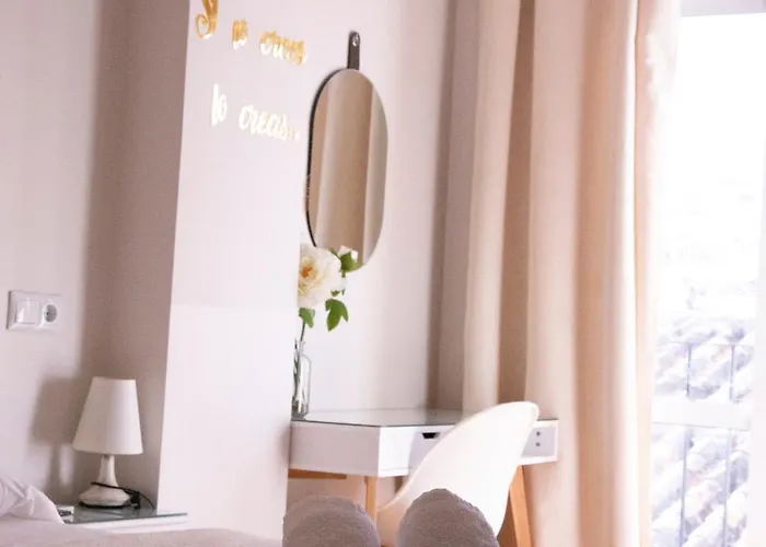 Cuevas Фуэнхирола