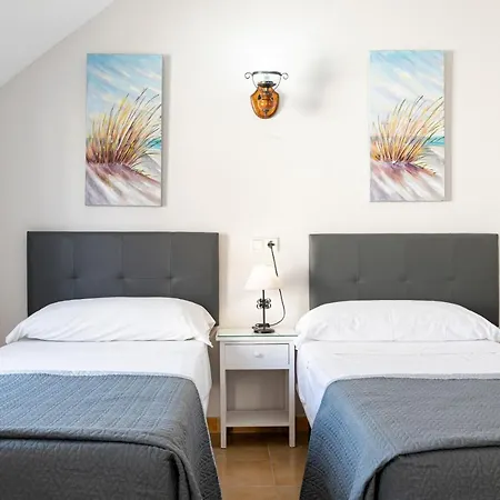 Cuevas Guest house 2*
