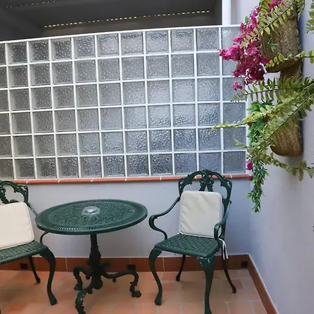 Guest house Cuevas 2*