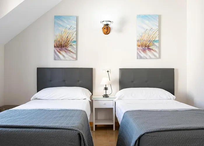 Cuevas بيت ضيافة 2*