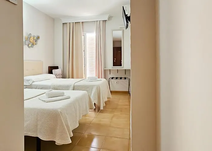 Cuevas بيت ضيافة 2*